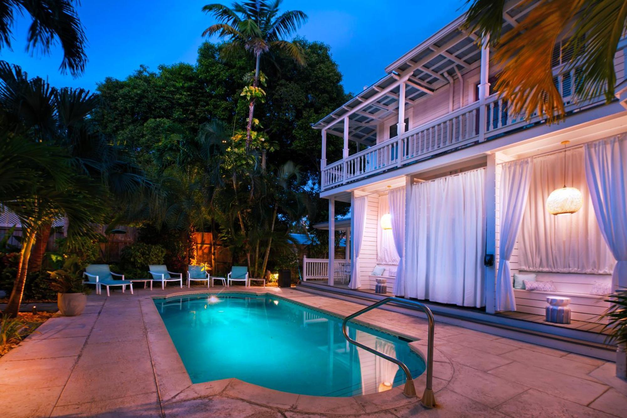 Coco Plum Bed and breakfast